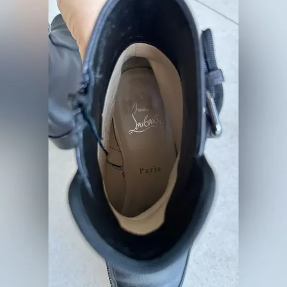 CHRISTIAN LOUBOUTIN Calfskin Ecritoir Black Flat Ankle Boots size 38 - Picture 10 of 12